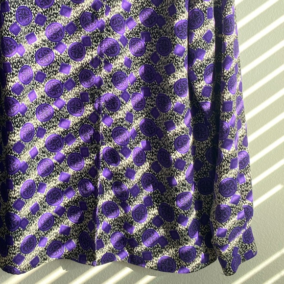 Vintage Patterned Button-Up Blouse - Picture 2 of 5